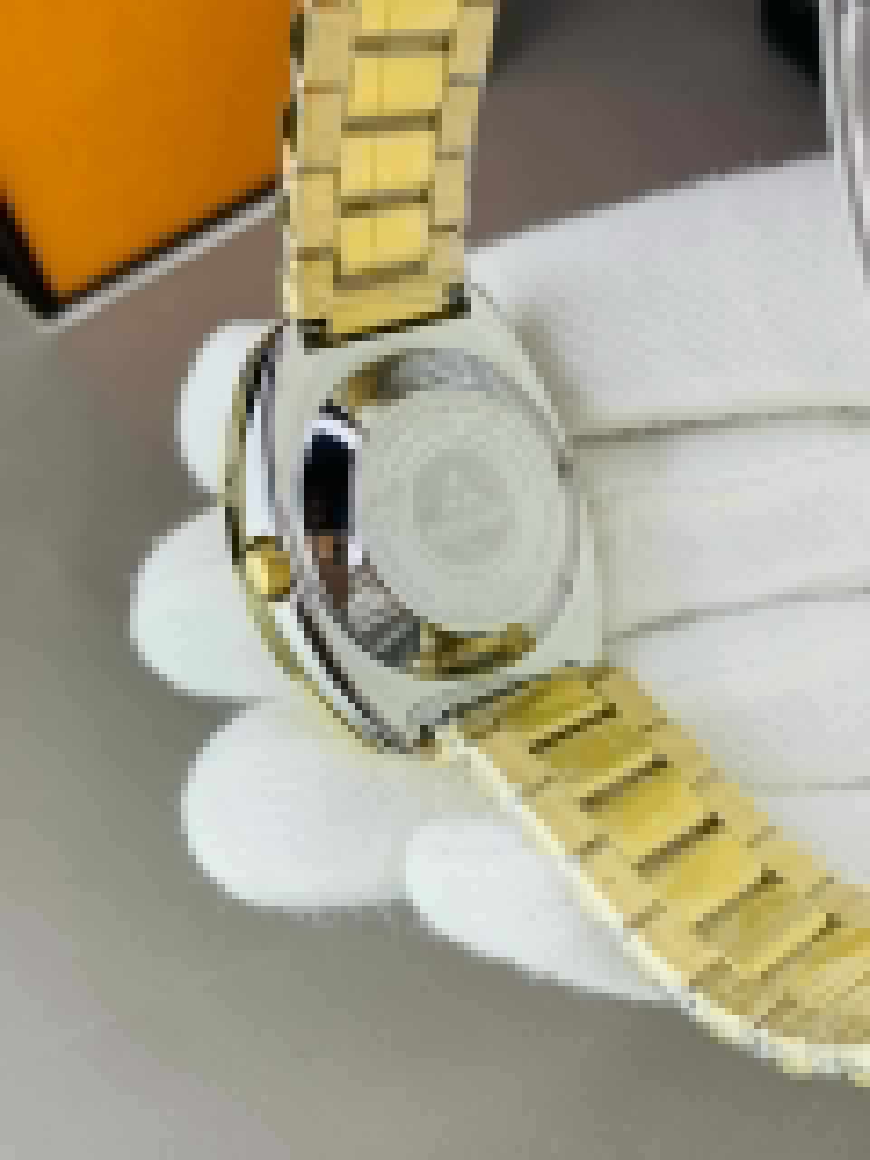 Fitron original  Diaster Watch White Dial with golden chain image 3