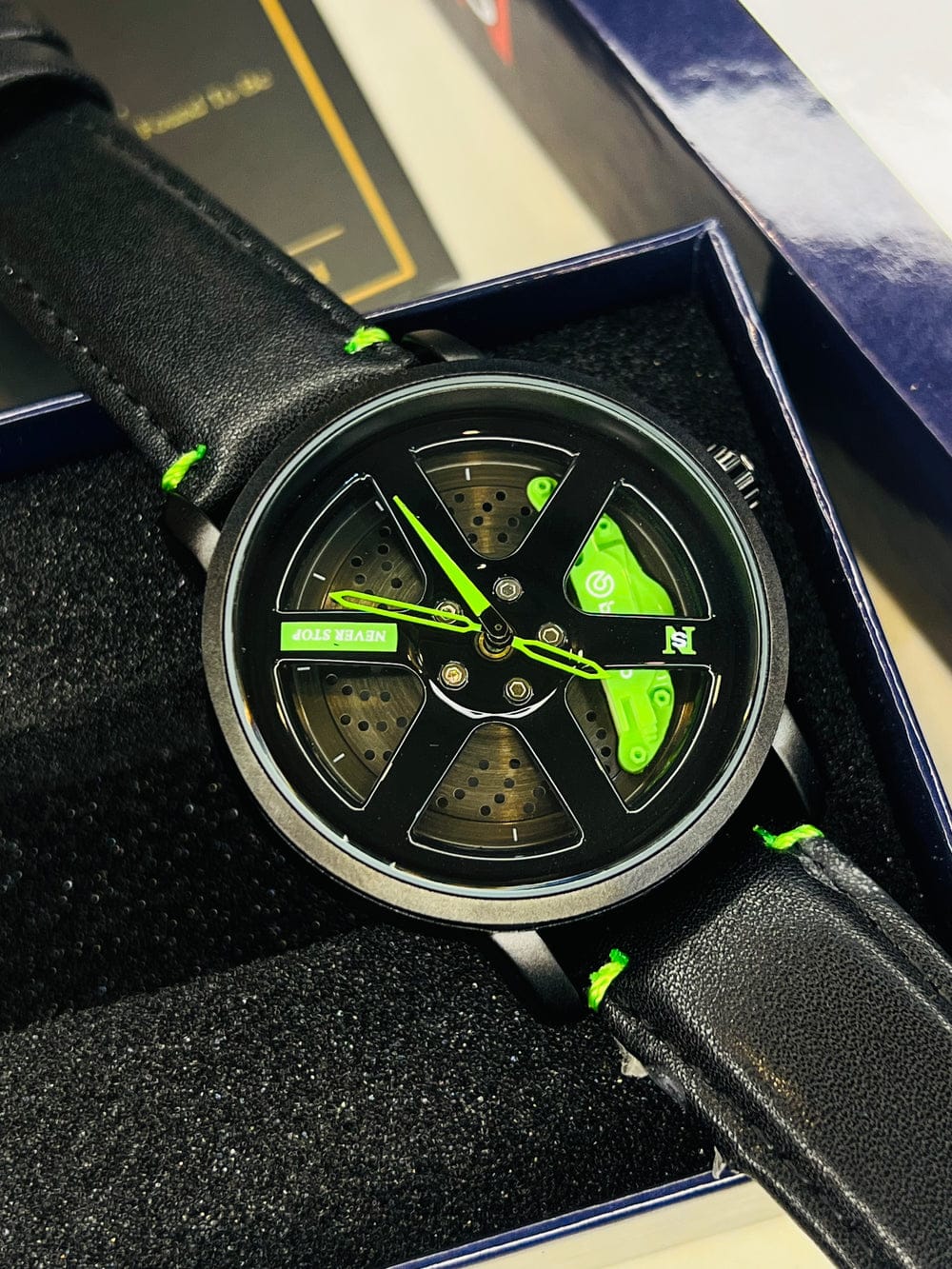 Original allroy rim Watch Black belt with Green dial image 4